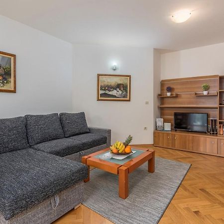 פורץ Apartment Amela מראה חיצוני תמונה
