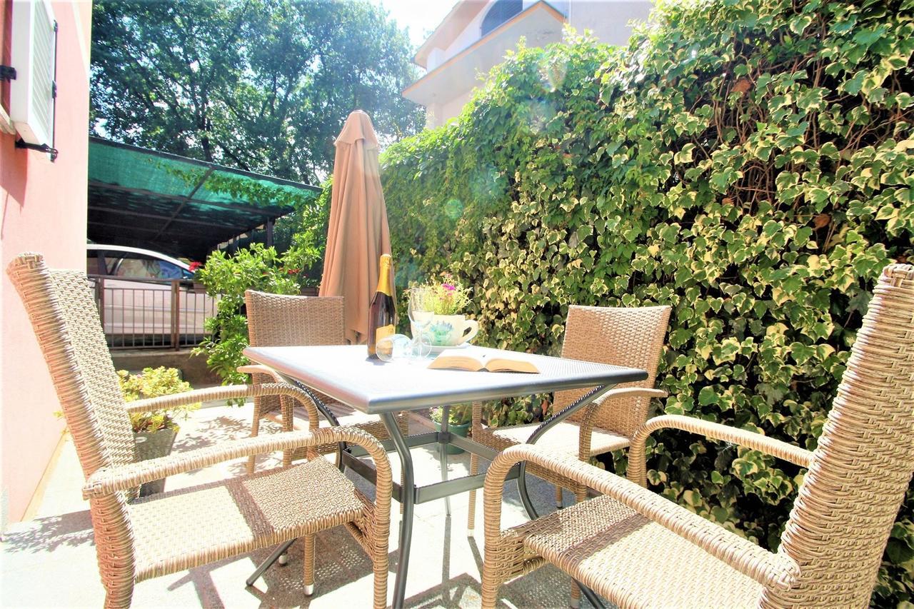 פורץ Apartment Amela מראה חיצוני תמונה