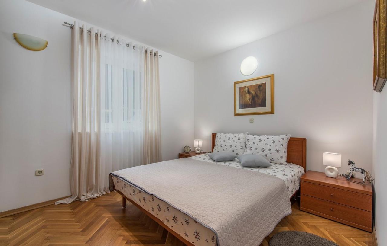 פורץ Apartment Amela מראה חיצוני תמונה