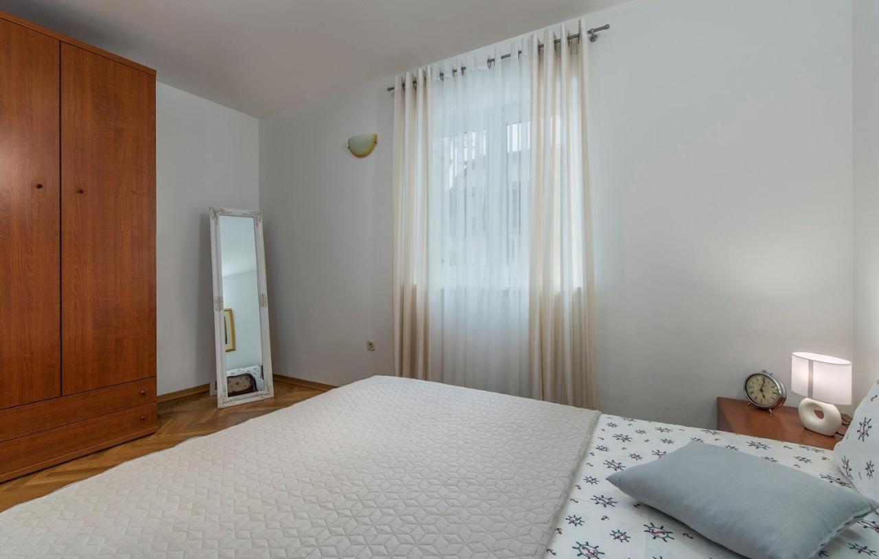 פורץ Apartment Amela מראה חיצוני תמונה