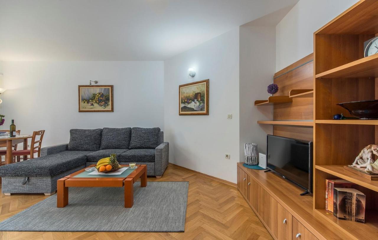 פורץ Apartment Amela מראה חיצוני תמונה