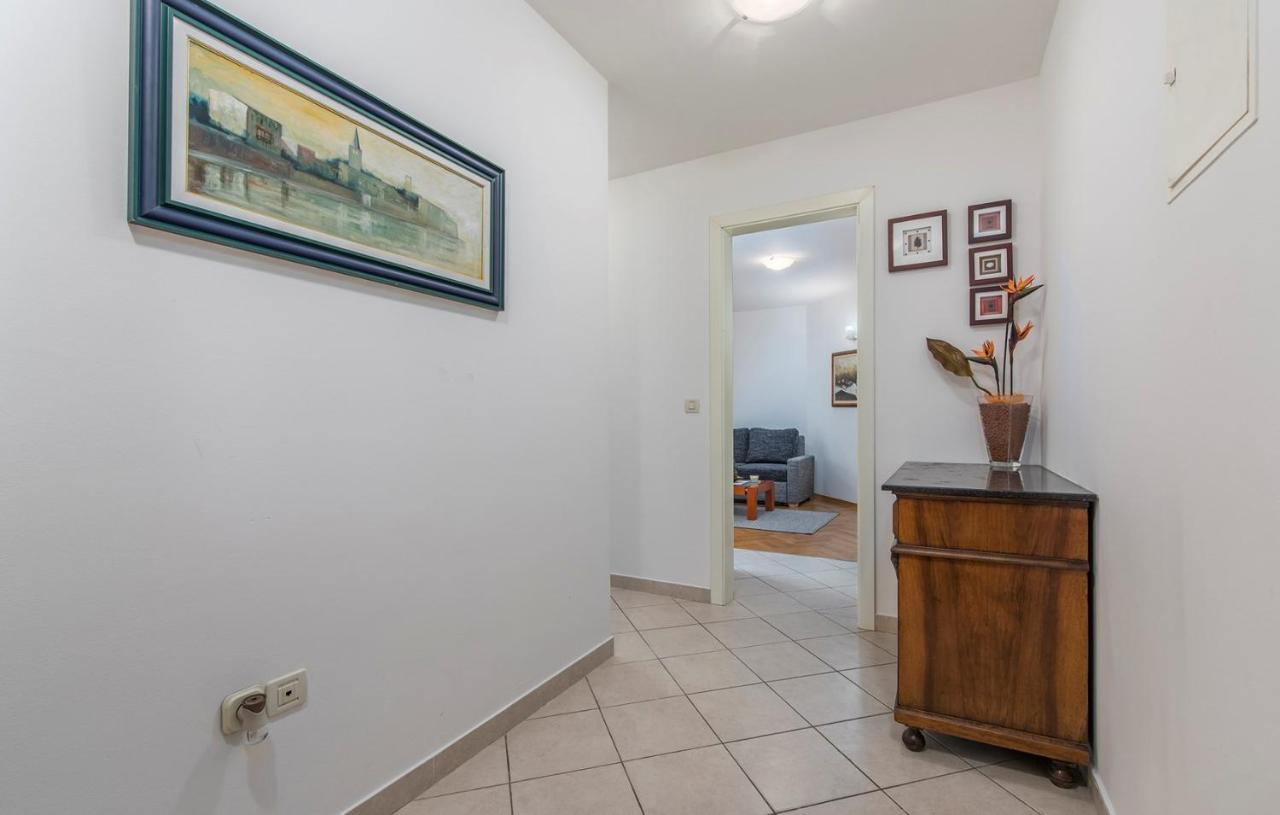 פורץ Apartment Amela מראה חיצוני תמונה