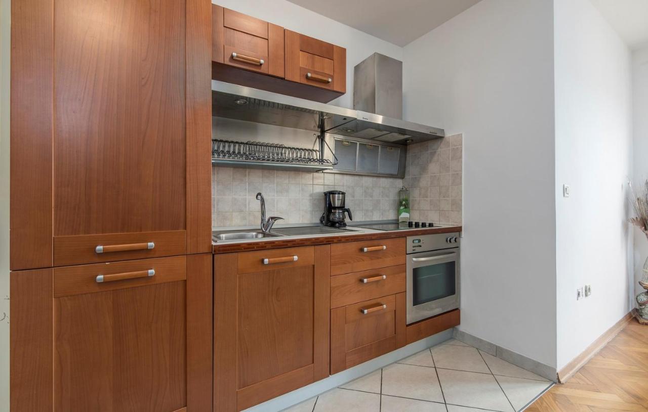 פורץ Apartment Amela מראה חיצוני תמונה